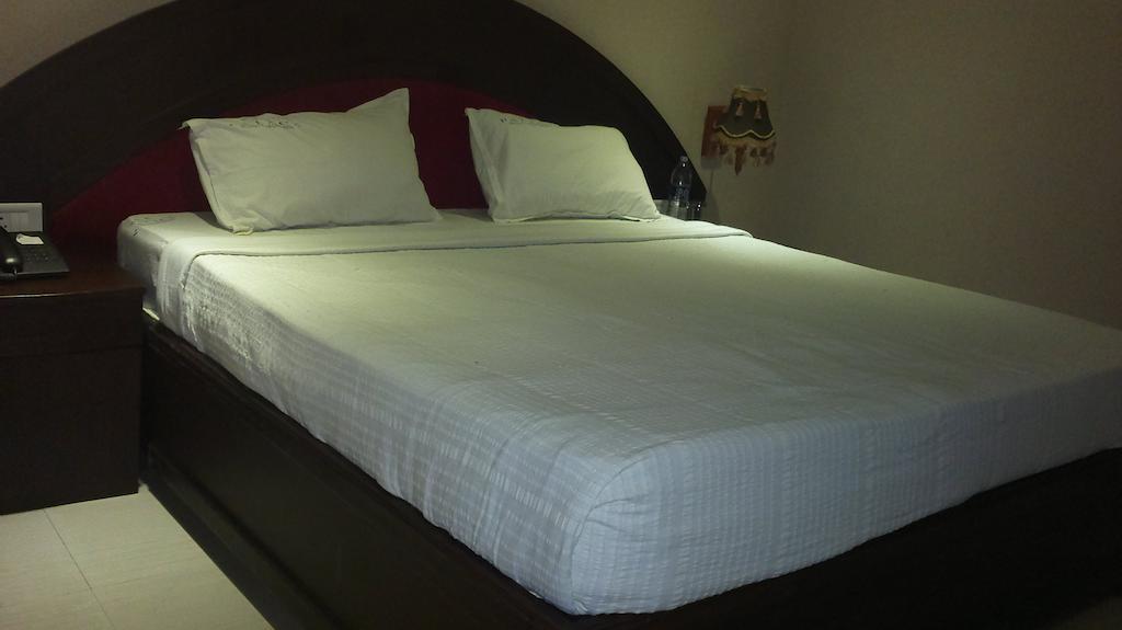 Hotel Sea Palace Kollam Rum bild