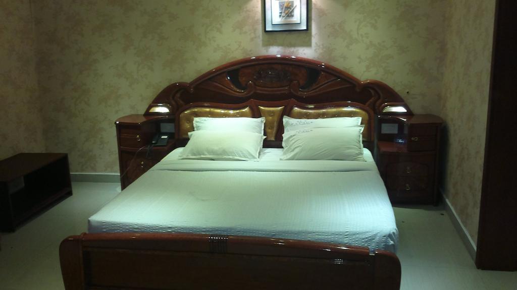 Hotel Sea Palace Kollam Rum bild
